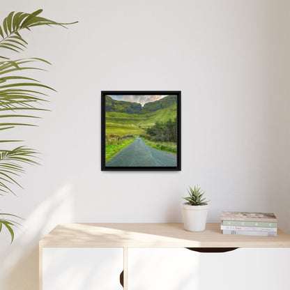 Gleniff Horseshoe Matte Canvas, Framed (Multi-color)