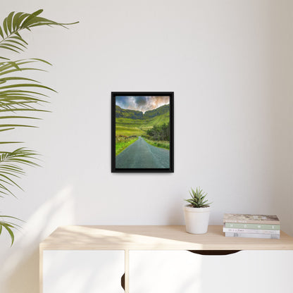 Gleniff Horseshoe Matte Canvas, Framed (Multi-color)
