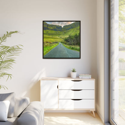 Gleniff Horseshoe Matte Canvas, Framed (Multi-color)