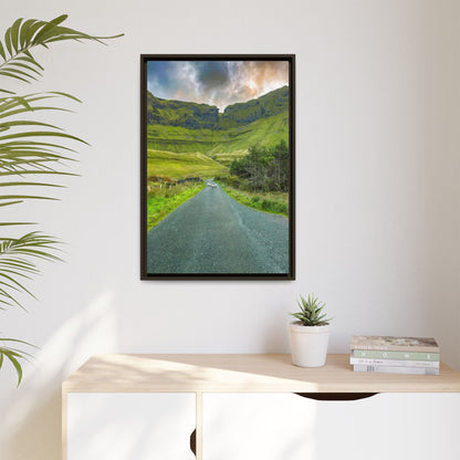 Gleniff Horseshoe Matte Canvas, Framed (Multi-color)