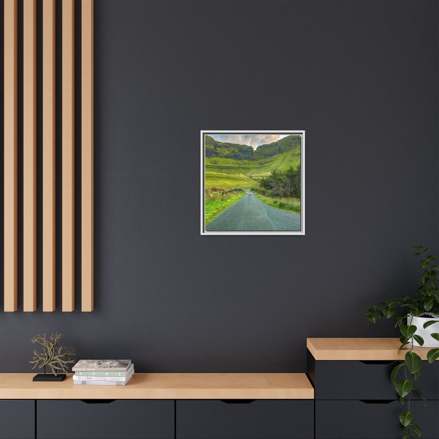 Gleniff Horseshoe Matte Canvas, Framed (Multi-color)