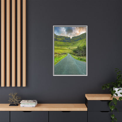 Gleniff Horseshoe Matte Canvas, Framed (Multi-color)