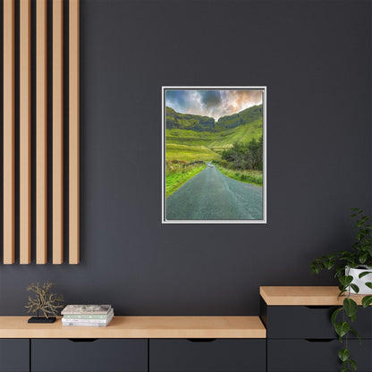 Gleniff Horseshoe Matte Canvas, Framed (Multi-color)