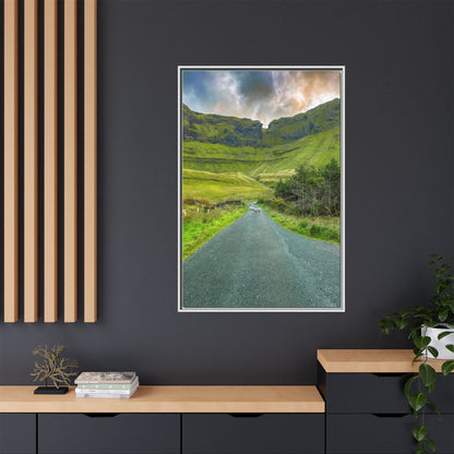 Gleniff Horseshoe Matte Canvas, Framed (Multi-color)