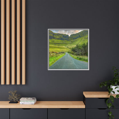 Gleniff Horseshoe Matte Canvas, Framed (Multi-color)