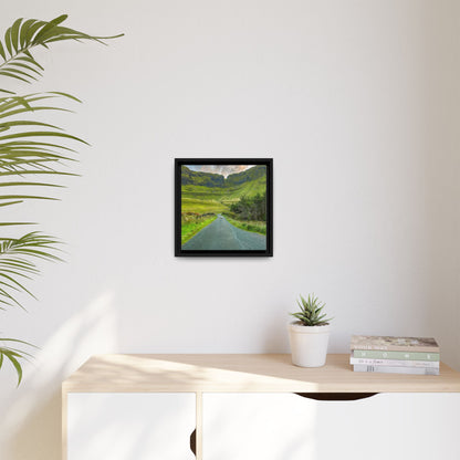 Gleniff Horseshoe Matte Canvas, Framed (Multi-color)