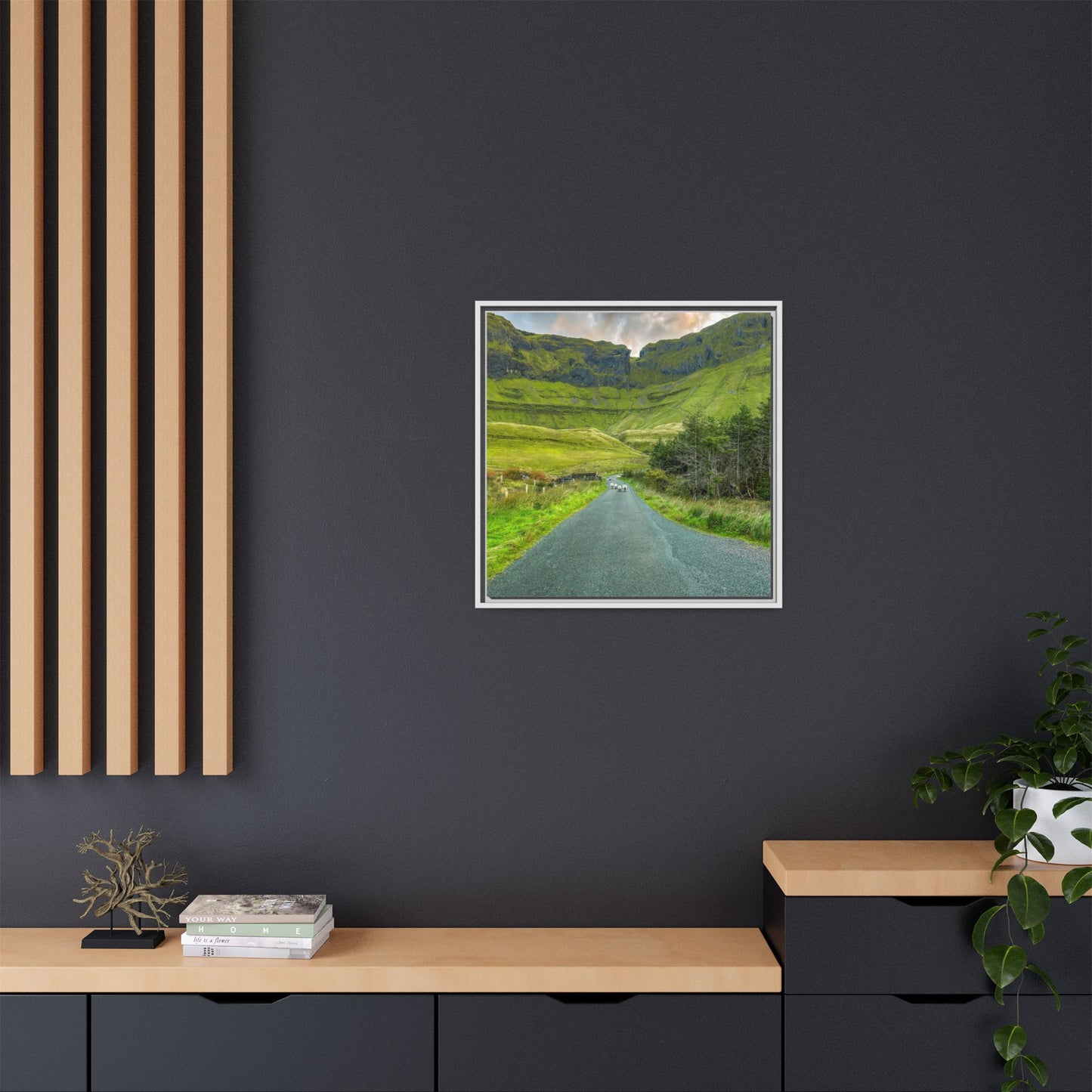 Gleniff Horseshoe Matte Canvas, Framed (Multi-color)
