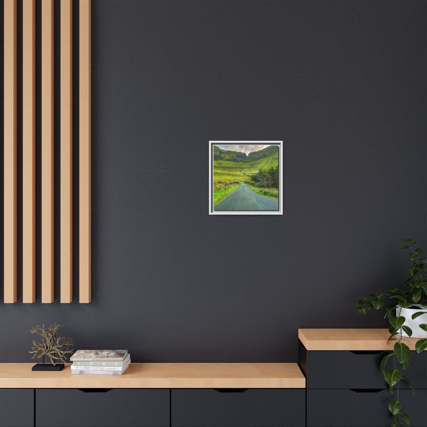 Gleniff Horseshoe Matte Canvas, Framed (Multi-color)