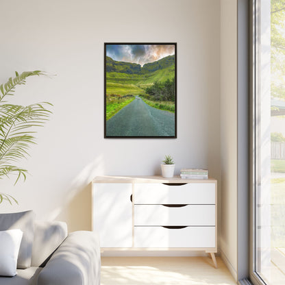Gleniff Horseshoe Matte Canvas, Framed (Multi-color)